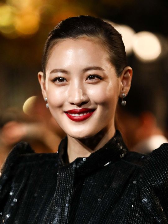 Claudia Kim; Seul, Güney Kore doğumlu Güney Koreli oyuncu