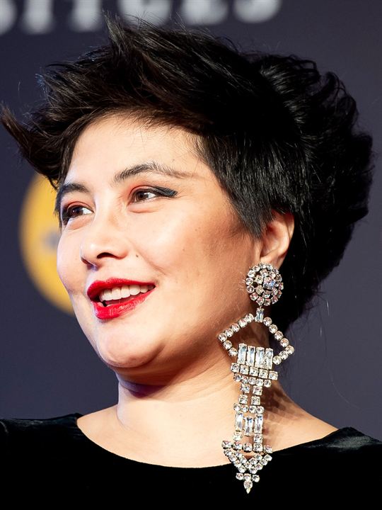 Josie Ho; Hong Kong doğumlu Josephine Ho olarak da bilinen Hong Kongluşarkıcı oyuncu, idari yapımcı, yapımcı