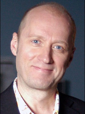 Adrian Edmondson; Adrian Charles Edmondson olarak da bilinen İngiliz  oyuncu, senarist, creator/showrunner