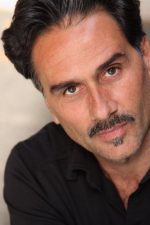 Artur Gorishti; Arnavut oyuncu