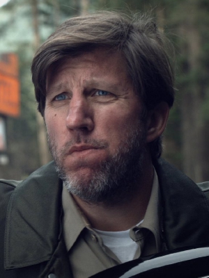 Robert Peters; Amerikalı oyuncu