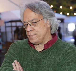 Fausto Fawcett; Rio de Janeiro, Brezilya doğumlu Fausto Borel Cardoso olarak da bilinen Brezilyalı şarkıcı, söz yazarı, oyuncu, senarist