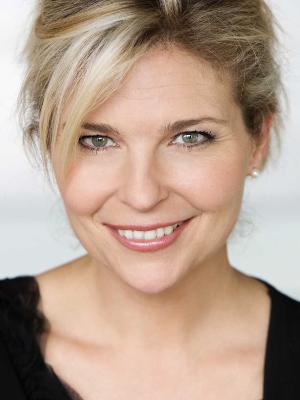 Nancy Florence Savard; Kanadalı  yapımcı, yönetmen