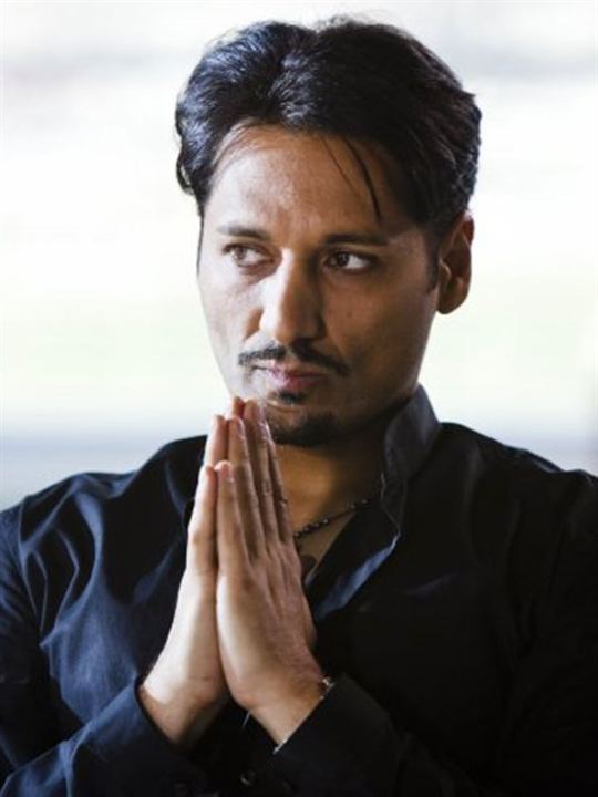 Cas Anvar; Kanadalı  oyuncu