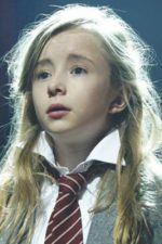 Kerry Ingram; Slough,Berkshire,İngiltere doğumlu İngiliz  oyuncu