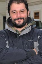 Osman Kaya; Türk yönetmen