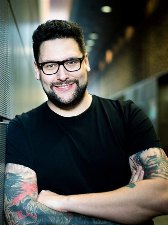 Timo Vuorensola; Fin  senarist, yönetmen, oyuncu