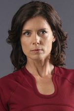 Torri Higginson; Kanadalı  oyuncu