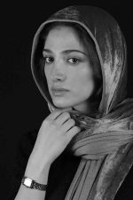 Mina Sadati; İranlı oyuncu