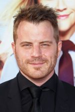 Robert Kazinsky; Haywards Heath,Sussex,İngiltere doğumlu Robert John Appleby,Robert Kazinsky olarak da bilinen İngiliz oyuncu