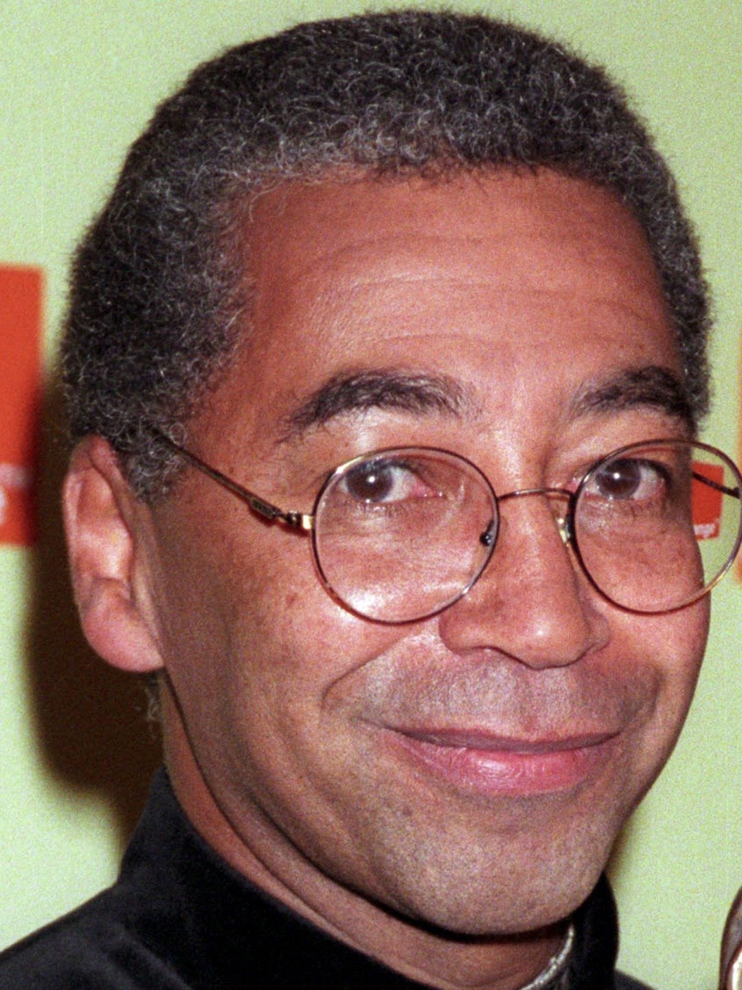 Remi Adefarasin; Londra,İngiltere doğumlu İngiliz  görüntü yönetmeni