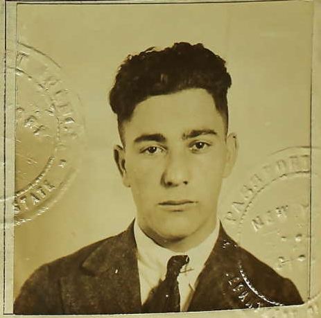 Leo Tover; Leopold Tover olarak da bilinen Amerikalı görüntü yönetmeni