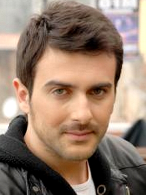 Gökhan Tepe; oyuncu, müzisyen