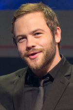 Moe Dunford; Dungarvan,Waterford,İrlanda doğumlu İrlandalı  oyuncu