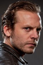 Lex Shrapnel; Londra,İngiltere doğumlu İngiliz  oyuncu