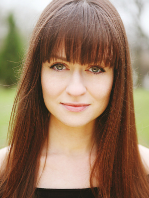 Florence Hoath; Londra,İngiltere doğumlu İngiliz  oyuncu