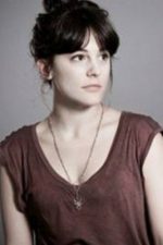 Phoebe Fox; Hammersmith,Londra,İngiltere doğumlu İngiliz  oyuncu