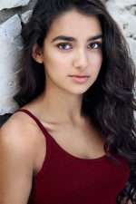 Geraldine Viswanathan; Newcastle, Yeni Güney Galler, Avustralya doğumlu Avustralyalı oyuncu