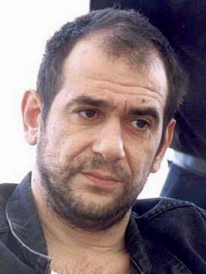 Karra Elejalde; Vitoria-Gasteiz, Álava, Bask Bölgesi, İspanya doğumlu Carlos Elejalde Garay olarak da bilinen İspanyol oyuncu