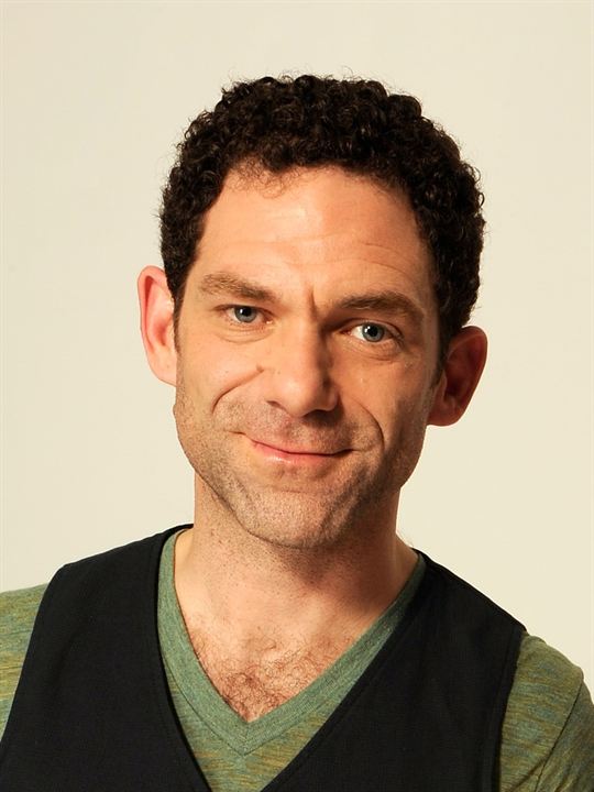 Dylan Smith; Dylan Scott Smith olarak da bilinen Kanadalı  oyuncu