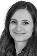 Terez Hollo-Klausen; Fredrikstad,Norveç doğumlu Norveçli  yapımcı