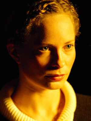 Maria Bonnevie; İsveçli oyuncu