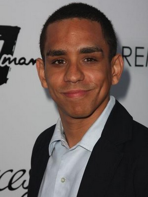 Ray Santiago; Amerikalı oyuncu