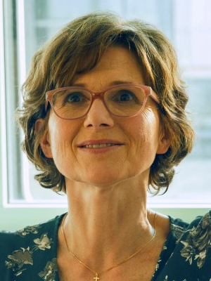 Victoria Trauttmansdorff; Viyana, Avusturya doğumlu von Trauttmansdorff olarak da bilinen Avusturyalı oyuncu