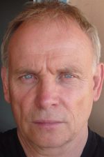 Peter Hudson; İngiliz  oyuncu