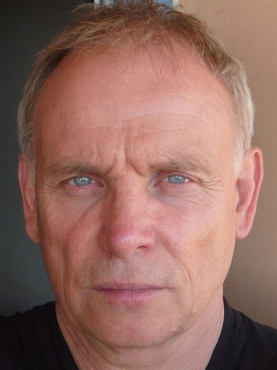 Peter Hudson; İngiliz oyuncu