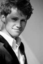 Cyron Bjørn Melville; Danimarkalı oyuncu