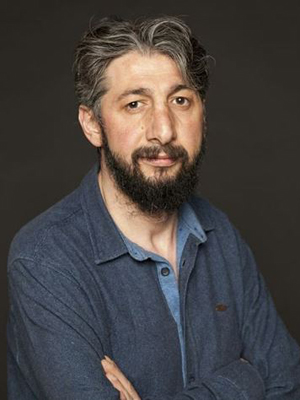Sinan Taşkan; Türk oyuncu, sanat yönetmeni