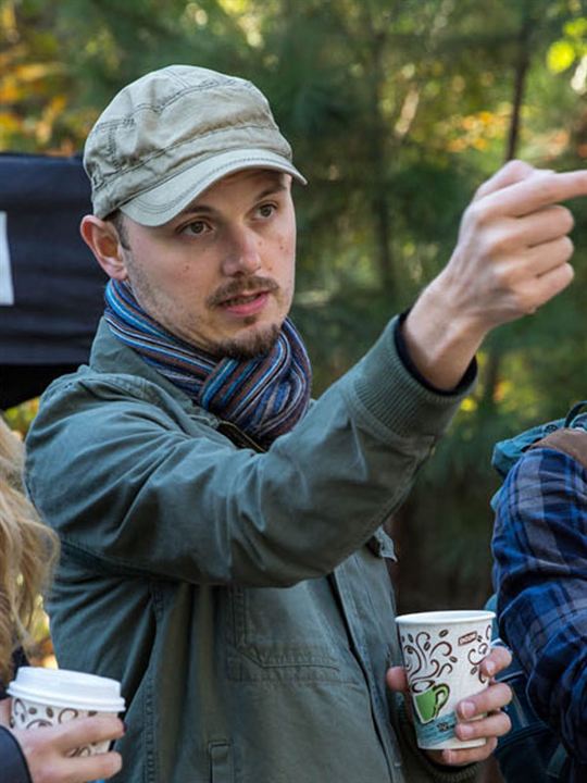 J Blakeson; Harrogate,Yorkshire,İngiltere doğumlu Jonathan Blakeson olarak da bilinen İngiliz  senarist, yönetmen, yapımcı