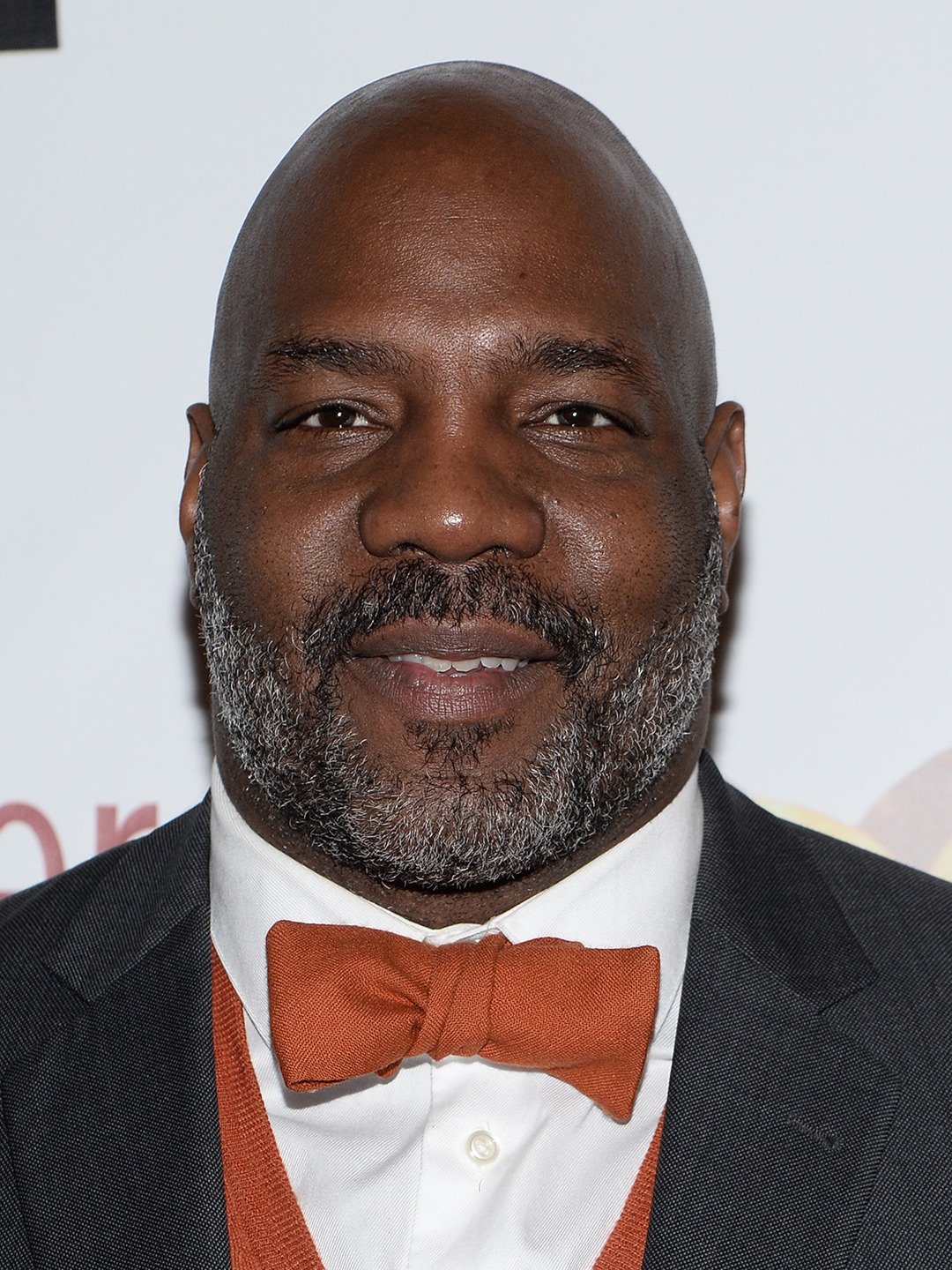 Jelani Cobb; Queens, New York City, New York, ABD doğumlu William Jelani Cobb olarak da bilinen Amerikalı yazar, oyuncu