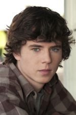 Charlie McDermott; Amerikalı oyuncu, yönetmen