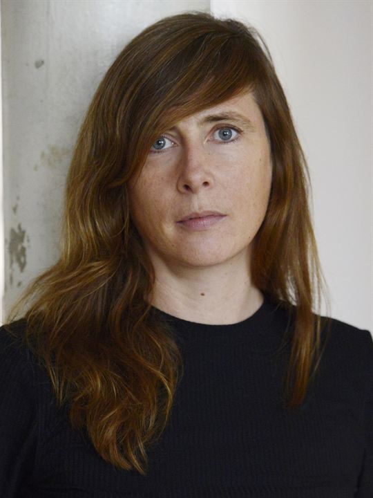 Carolina Hellsgard; İsveçli  yönetmen, kurgucu, senarist