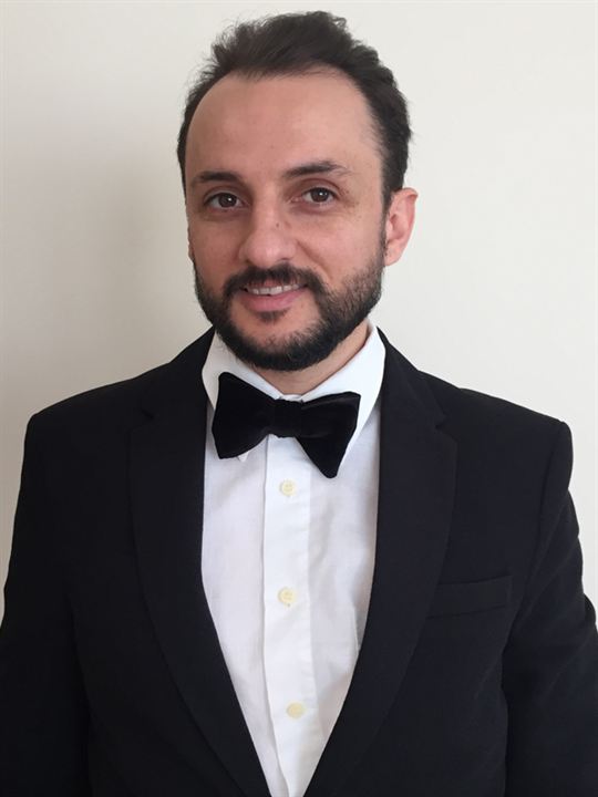 Onur Yigit; Türk yönetmen