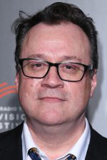 Russell T Davies; Swansea,Galler doğumlu Stephen Russell Davies olarak da bilinen Galli  senarist, yaratıcı, idari yapımcı