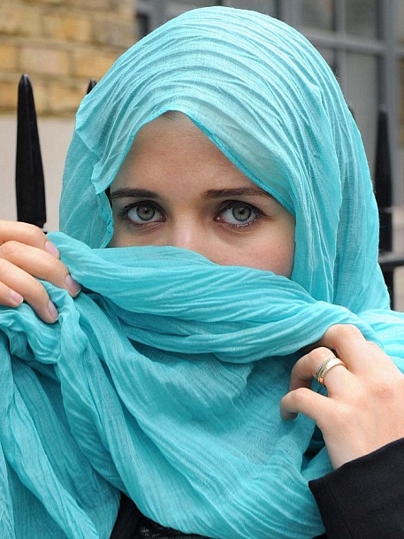 Waad al-Kateab; Suriyeli görüntü yönetmeni, senarist, yapımcı