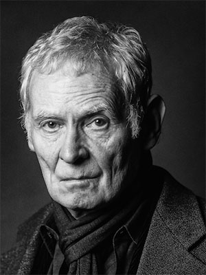 Karl Johnson; İngiliz  oyuncu