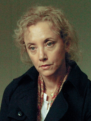 J. Smith-Cameron; J. Smith Cameron olarak da bilinen Amerikalı oyuncu