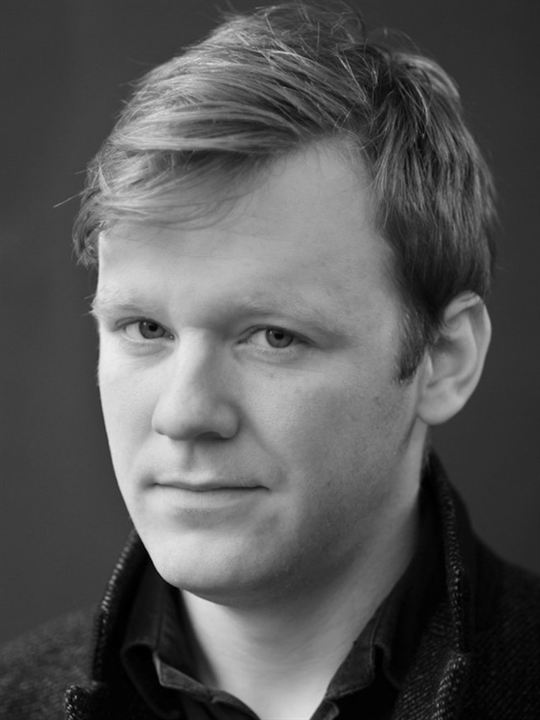 Brian Gleeson; Dublin,İrlanda doğumlu İrlandalı  oyuncu