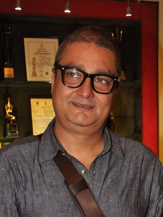 Vinay Pathak; Hint oyuncu