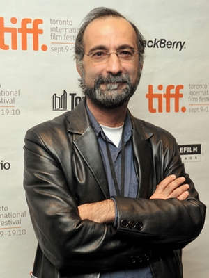 Tayfun Pirselimoglu; Türk senarist, yönetmen, yapımcı