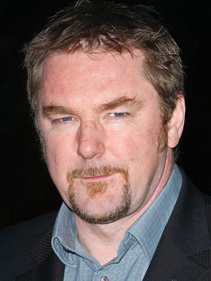 Michael Caton-Jones; Broxburn,Batı Lothian,İskoçya doğumlu Michael Jones olarak da bilinen İskoç  yönetmen, yapımcı, oyuncu