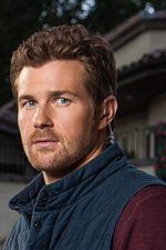 Josh Kelly; Amerikalı oyuncu