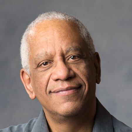 Philip Akin; Kingston, Jamaika doğumlu Jamaikalı oyuncu, seslendirme sanatçısı