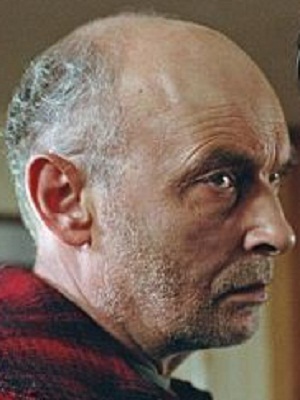 James Faulkner; İngiliz  oyuncu