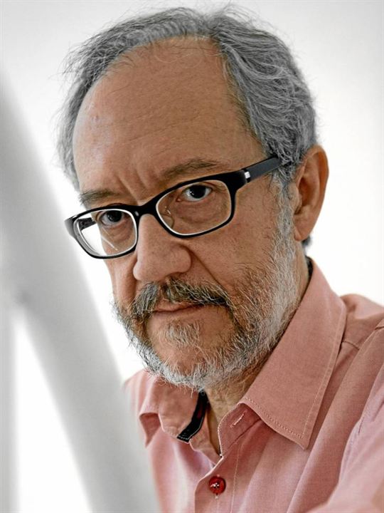 Emilio Martinez-Lazaro; İspanyol yönetmen, senarist, idari yapımcı