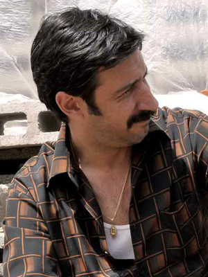 José Maria Yazpik; José María Meza Yazpik olarak da bilinen Meksikalı oyuncu